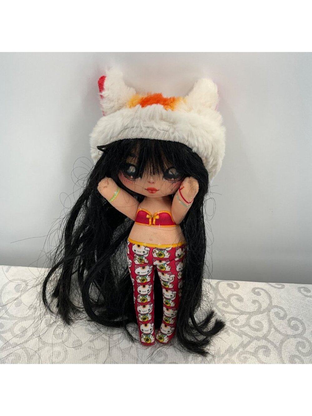 Na Na Na Surprise Glam Series 2 Liling Luck 7.5" Lucky Cat inspired